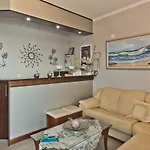 Alkioni דירה פויניקיון