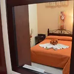 Alkioni פויניקיון