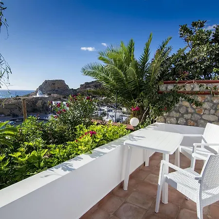 Alkioni Apartment Foiníkion