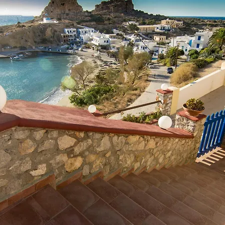 Alkioni Apartment Foinikion