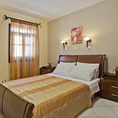 Alkioni Apartment Foinikion